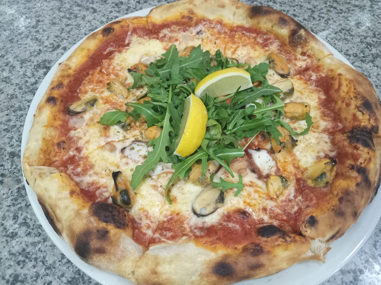 Pizza frutti di Mare